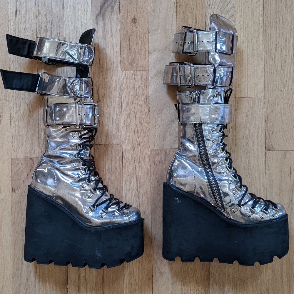 Metallic Current Mood Guardian Boots - Picture 3 of 13